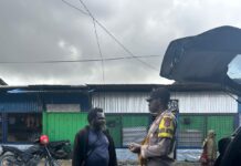 Sat Binmas Polres Deiyai Gelar Jumat Curhat di Masjid Ash-Shiddiq Waghete, Ajak Warga Perkuat Kamtibmas dan Silaturahmi