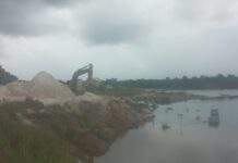 Prof. Dr. Sutan Nasomal Soroti Dugaan Tambang Pasir Ilegal di Bintan: “Pak Kapolri, Di Mana Polisi? Hukum Jangan Diam”