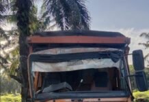 Gagal Mendahului, Truk Tronton Senggol Daihatsu Xenia di Jalur Medan–Tebing Tinggi