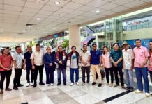 Pengurus Sumut Sambut Kedatangan Ketum SMSI Firdaus di Bandara Kualanamu