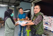 KB KISS Gelar Baksos, Bagikan Beras dan Minyakita kepada Masyarakat Prasejahtera